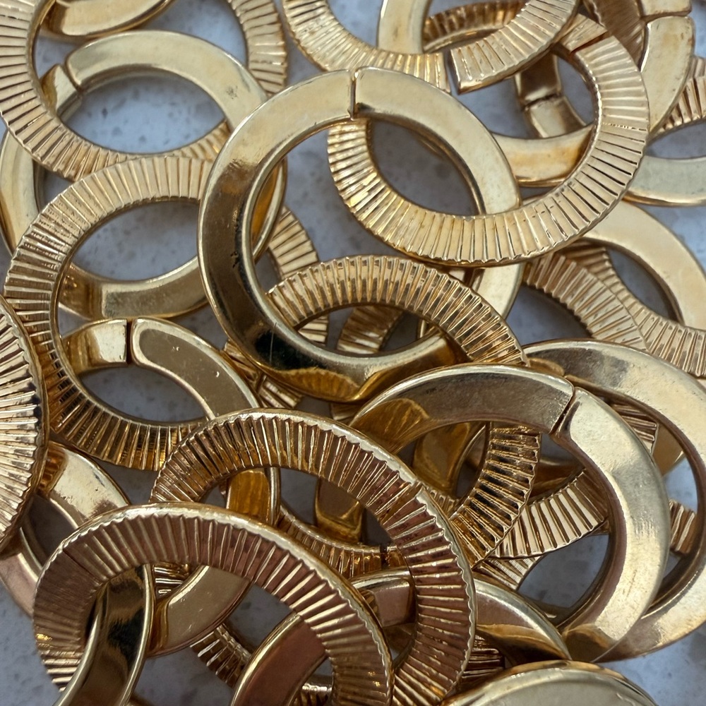Joan Rivers Gold Circle Necklace - Picture 5 of 5